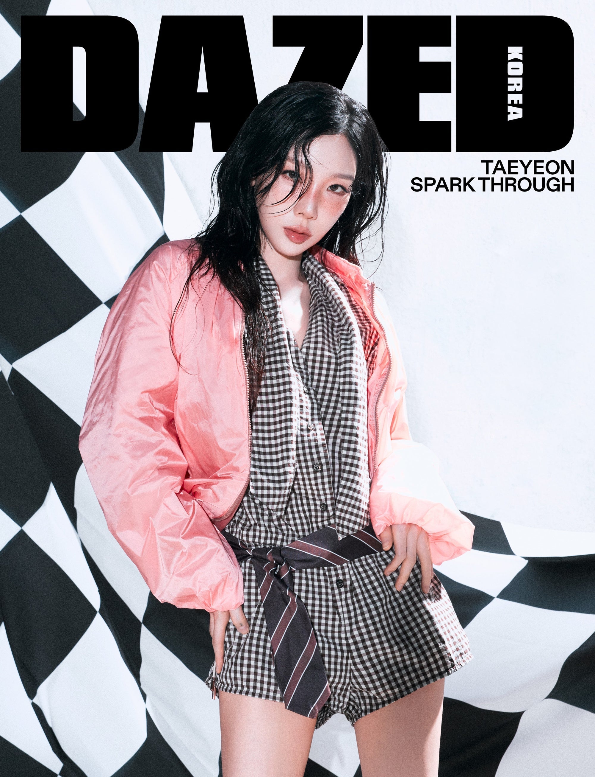(Pre-Order) Dazed & Confused Korea Magazine 2026 Summer Edition (Cover: TAEYEON) - Cover A