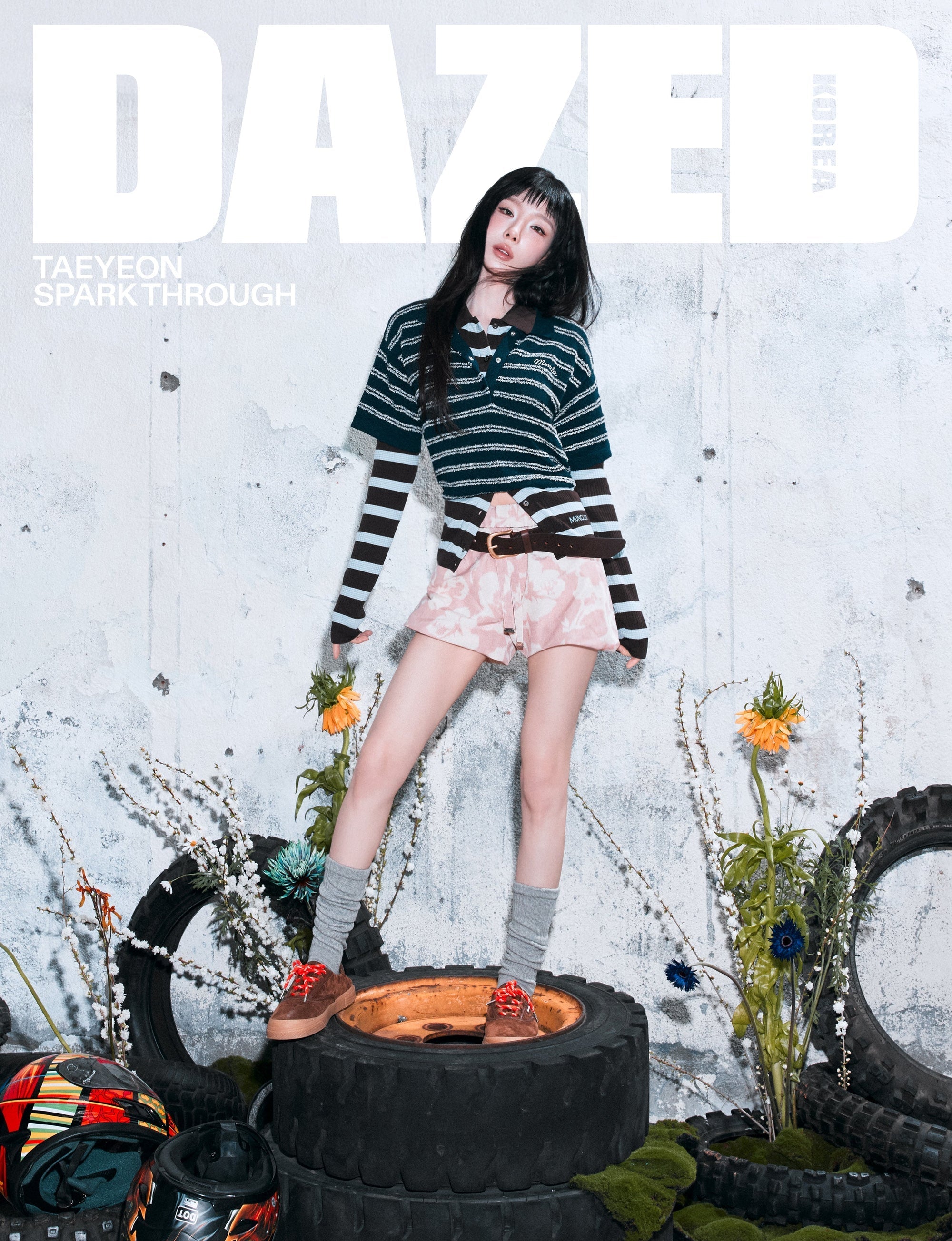 (Pre-Order) Dazed & Confused Korea Magazine 2026 Summer Edition (Cover: TAEYEON) - Cover C