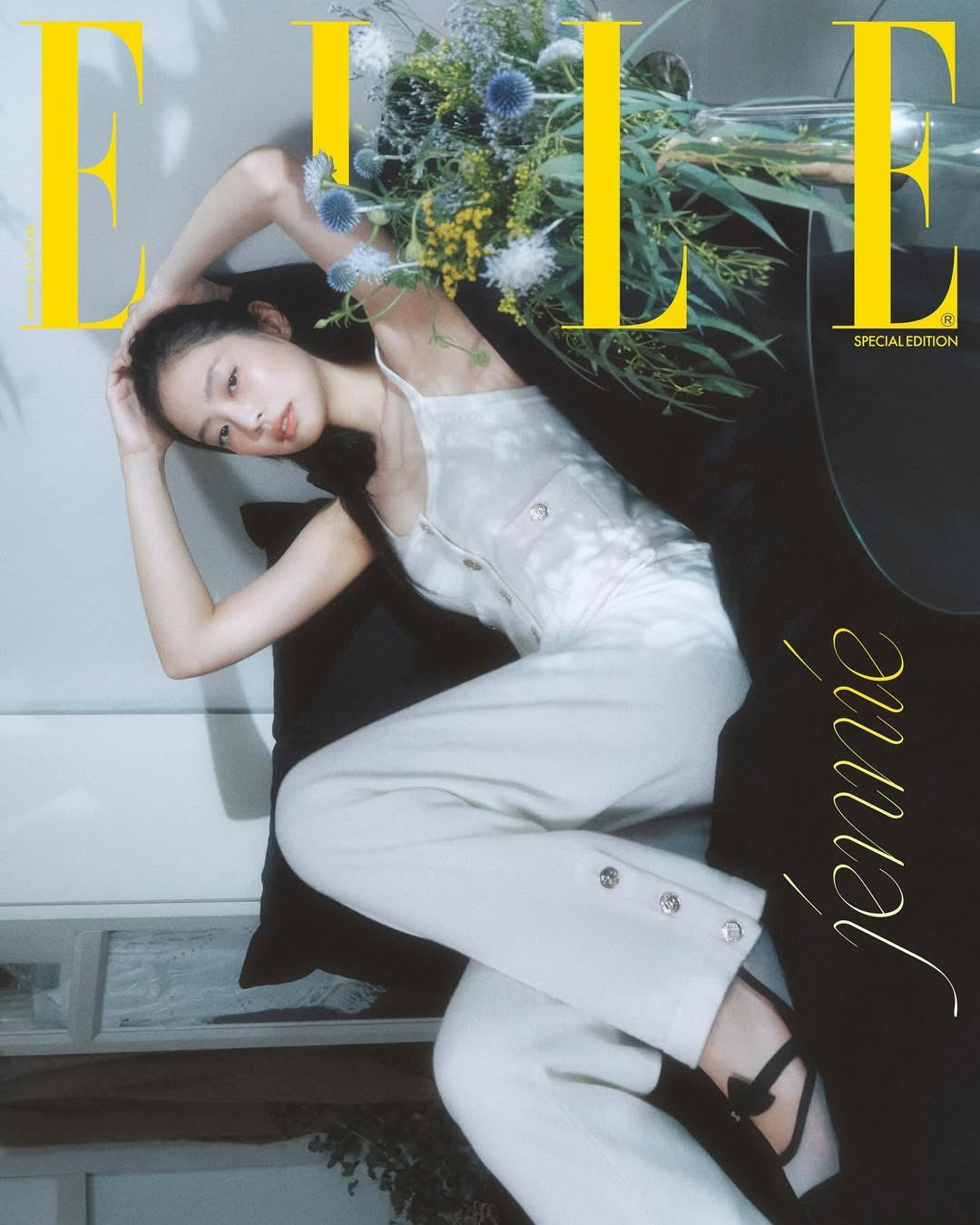 (PRE-ORDER) ELLE Special Edition August 2025 (Cover: BLACKPINK JENNIE)