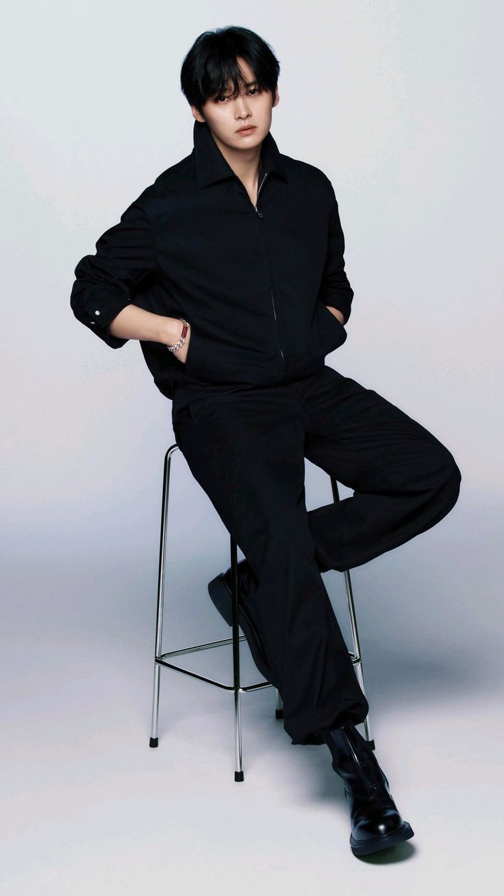 Lee Know × Gucci: How Stray Kids’ Dancer-Leader Became Luxury’s New Global Statement