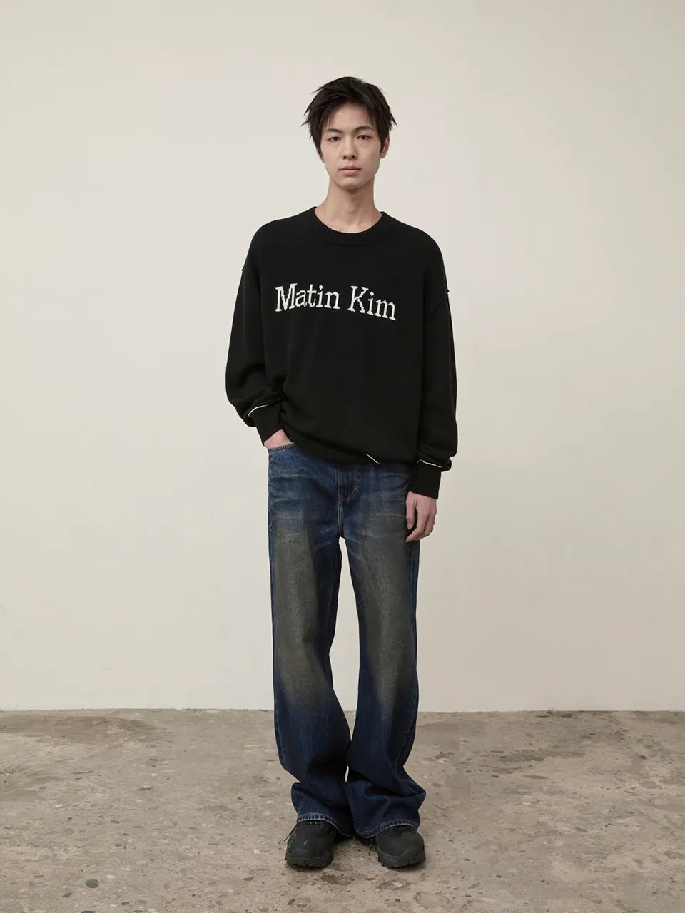 Matin Kim - Color Trim Line Logo Pullover Knit (aespa NINGNING Wear)