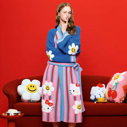 wigglewiggle X HELLO KITTY Lounge Robe - Smile We Love