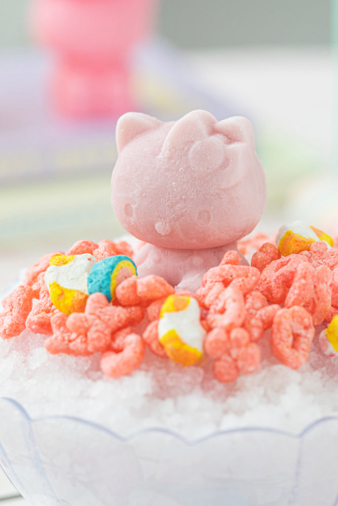10X10 - Sanrio Hello Kitty 3D Ice Mold