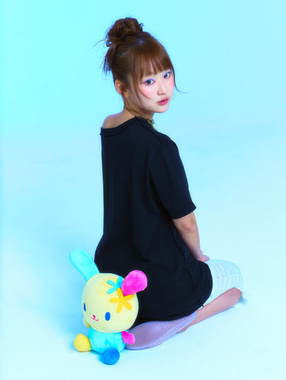 TUOMIO x Sanrio Characters - Usahana Oversized T-Shirt (Black)