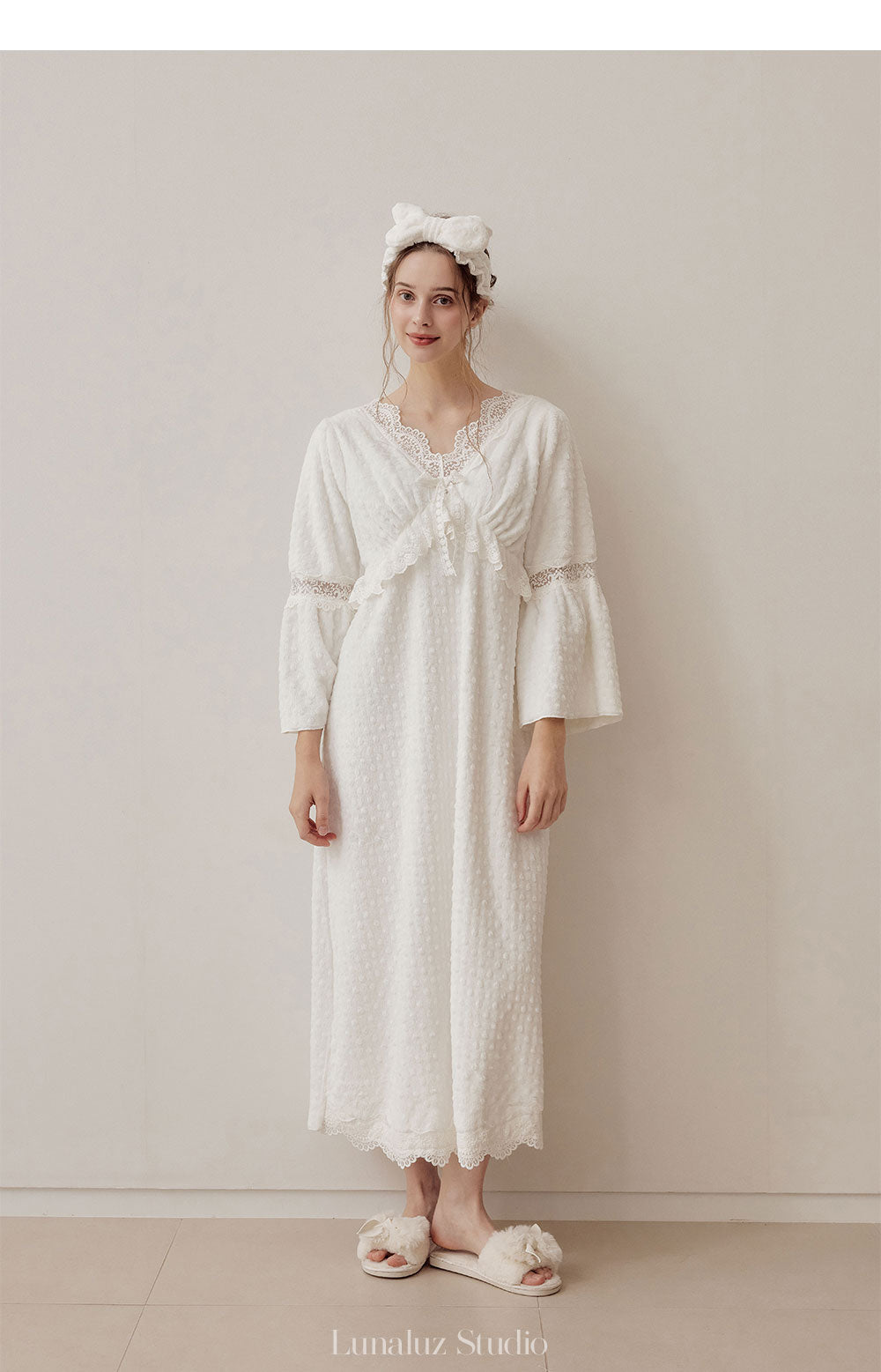 LUNALUZ WOMEN Teresa Embossing Fur Dress Pajama