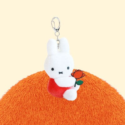 Miffy - Holding Flower Miffy Keyring