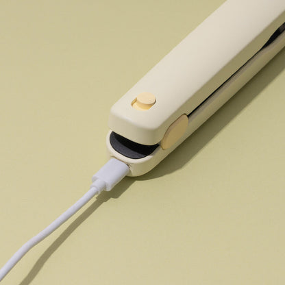 ROYCHE - Miffy Wireless Mini Flat Iron