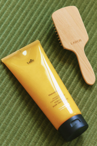 LADOR - Perfumed Hair Treatment 380ml (JIMIN's Pick)