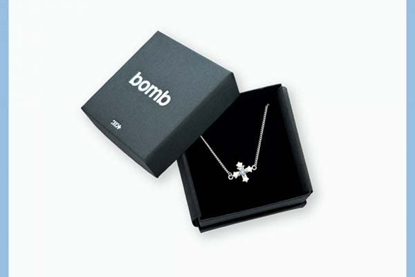 ILLIT - BOMB (POP-UP) Metal Necklace