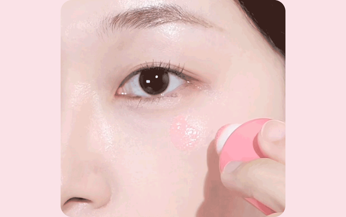 WAKEMAKE - Shaking Blur Cheek (Hello Kitty Black Edition)